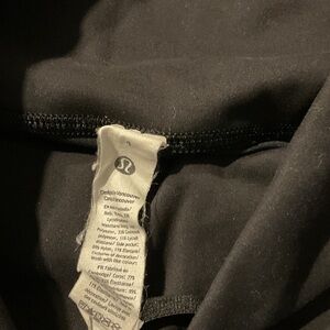 Lululemon Wunder Train with pockets 25” length